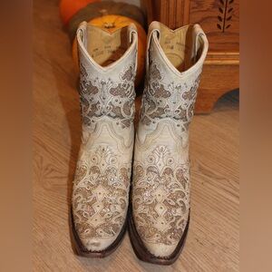 Corral Intricate Embroidered Cream Booties